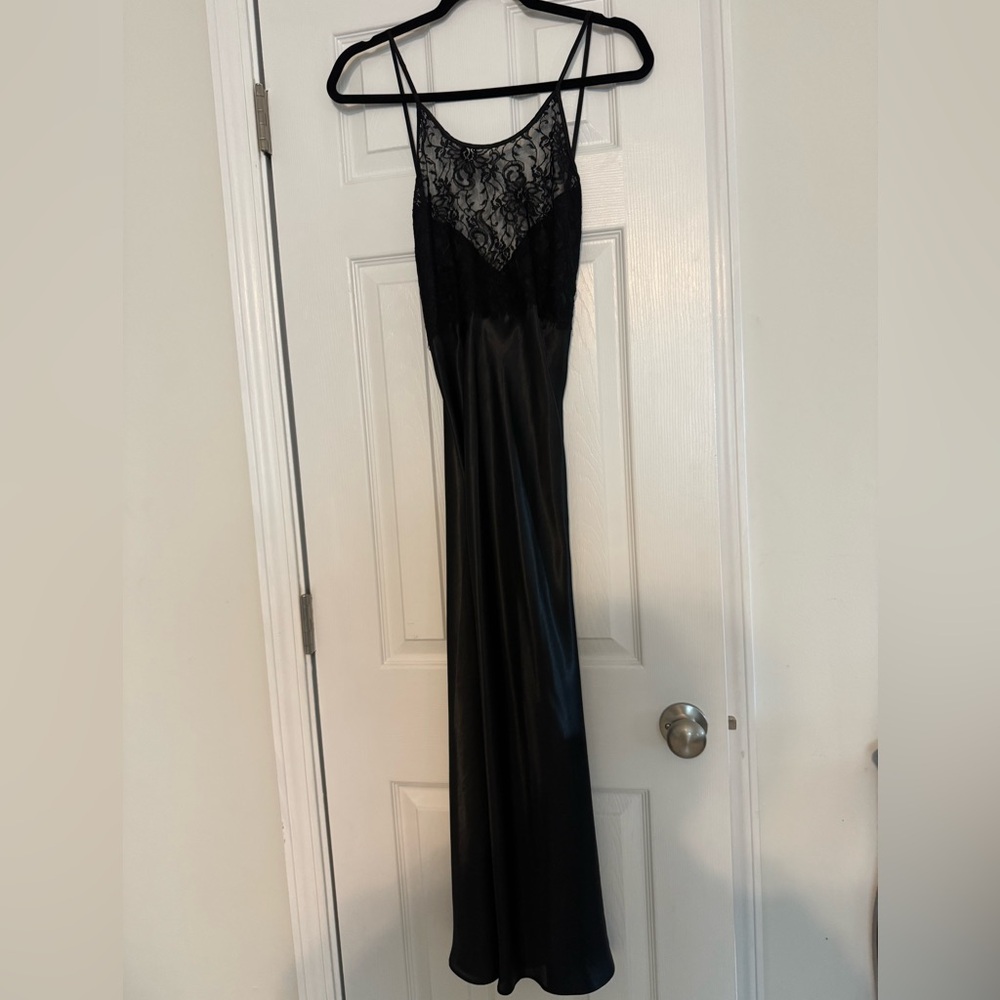 Vintage Josie Elegant‎ Black Lace Nightgown